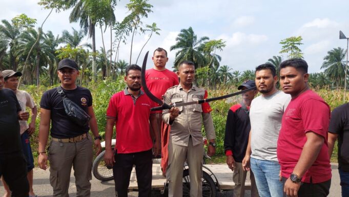 Satpol PP dan WH Lhokseumawe Ciduk 5 Terduga Begal, Barang Butik Bikin Kaget