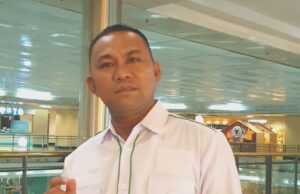 DPRK Simuelu Minta Gubernur Turunkan Harga Tiket Kapal