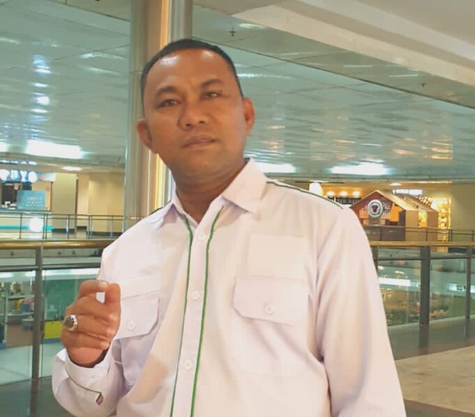 DPRK Simuelu Minta Gubernur Turunkan Harga Tiket Kapal