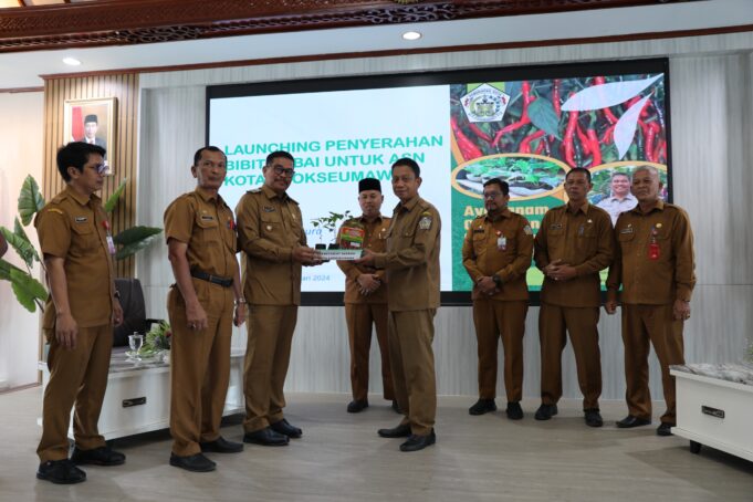 Peduli Inflasi, Pj Wali Kota Lhokseumawe Canangkan Gerakan Tanam Cabai