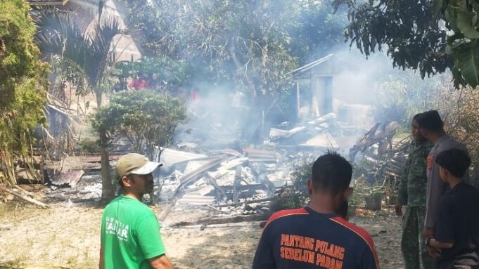 Akibat Korsleting Listrik, 1 Unit Rumah di Langkahan Ludes Terbakar