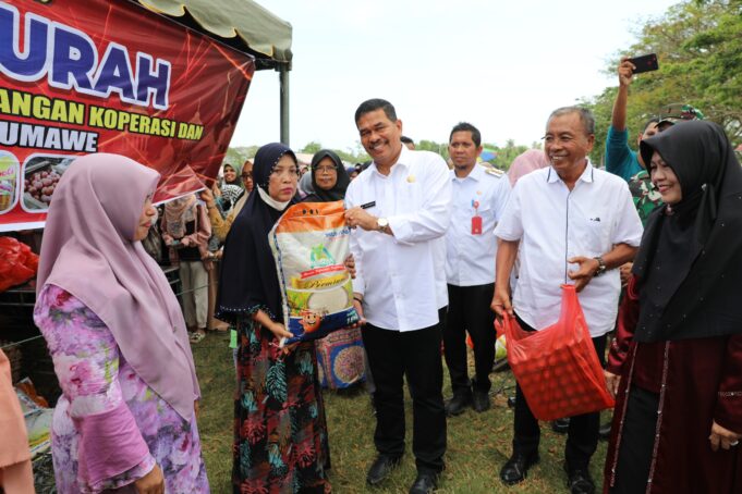Upaya Pengedalian Inflasi, Pemerintah Kota Lhokseumawe Gelar Pasar Murah