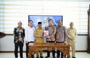 Pj. Bupati Aceh Jaya Serahkan Laporan Keuangan Unaudited Tahun 2023
