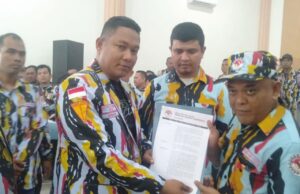 Gelar Konsolidasi, DPC PKN Kota Binjai Serahkan SK PAC