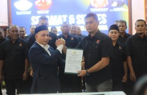 Abu Razak Lantik Dahlan Sebagai Ketua KONI Aceh Utara Bersama Pengurus