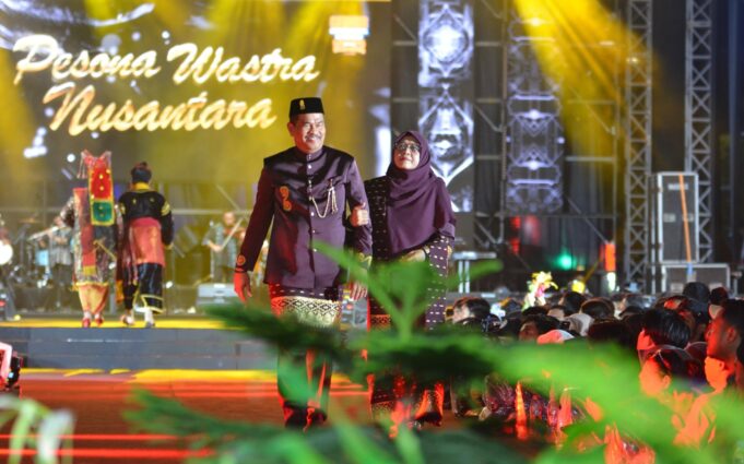Pj Wali Kota Lhokseumawe Promosikan Bordir Khas Daerah pada Ajang Fashion Show Korwil I Apeksi