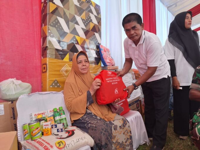 Kementerian Sosial Serahkan Bantuan Senilai 2,6 Milyar di Kecamatan Meurah Mulia