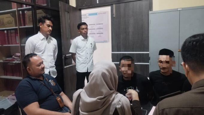 Satnarkoba Polres Aceh Jaya Menyerahkan Tiga Tersangka Narkoba ke JPU