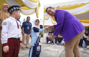 Peringati World Oral Health Day, PDGI dan PT PIM Edukasi Siswa Belajar Cara Sikat Gigi