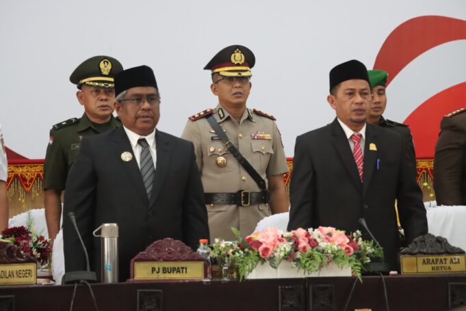 Hadiri Pelantikan Anggota DPRK: Kapolres Aceh Utara Kerahkan Ratusan Personel ke Lokasi