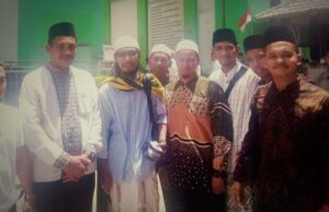 Turut Berduka, Santri Dan Jama’ah Darul Fata Al-Hanafiah Melayat Ke Rumah Tu Sop Jeunieb