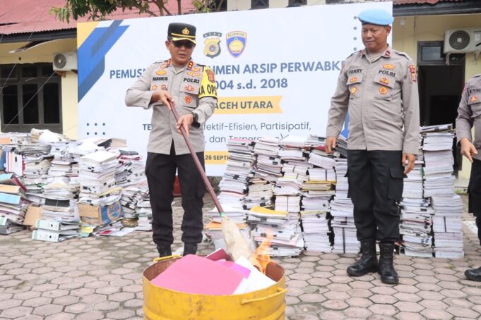 Polres Aceh Utara Musnahan Dokumen Arsip Perwabkeu Tahun 2004-2018