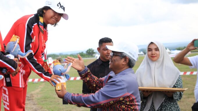 Atlet Aceh Raih Mendali Emas Pada Lomba Duration Flight Terbang Layang