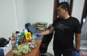 Diduga Korban Penganiayaan, Polisi Olah TKP Penemuan Mayat di Tempat Praktek Dokter