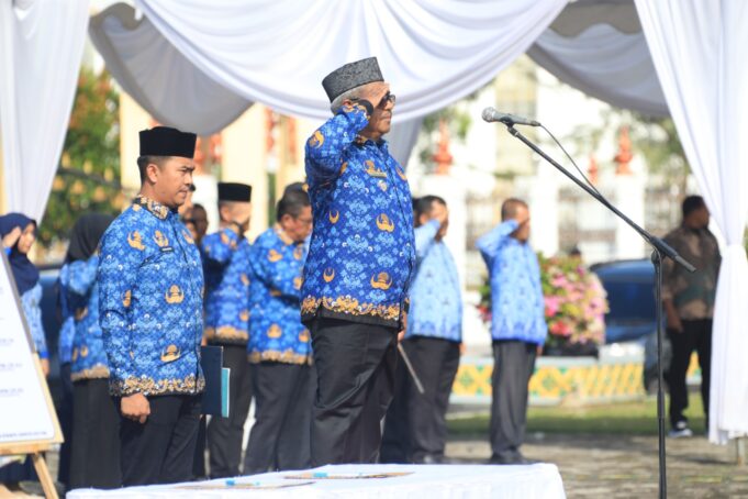 Pemkab Aceh Utara Gelar Apel Pasukan Linmas dan Ikrar Netralitas ASN