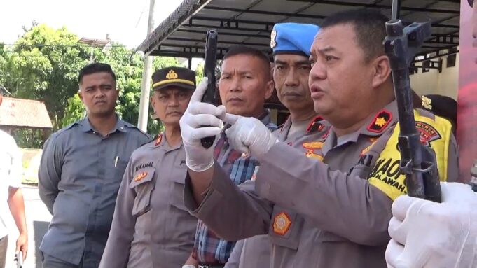 Warga Aceh Utara Serahkan 2 Unit Senpi Peninggalan Masa Konflik