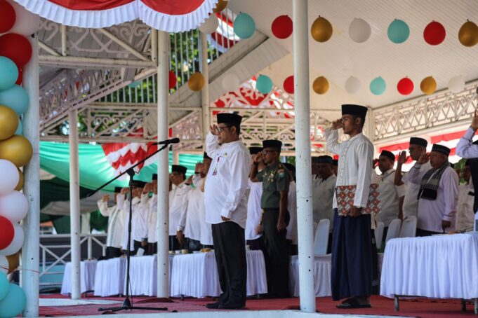 Peringati Hari Santri Nasional ke-10, Pj Wali Kota: Santri Garda Terdepan dalam Mencerdaskan Bangsa