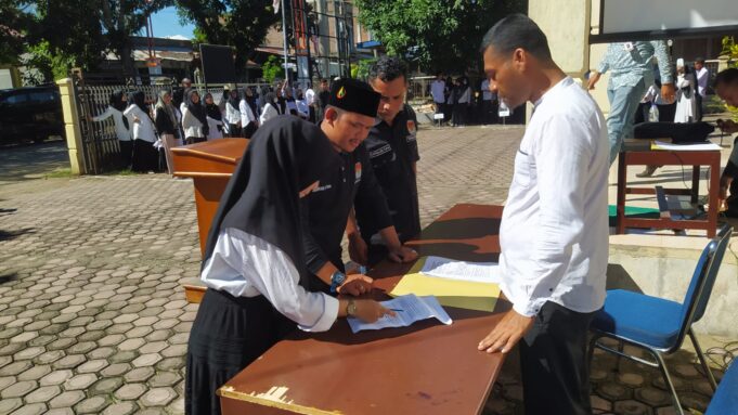 PPK Tanah Pasir Lantik 147 KPPS Untuk Pilkada Mendatang