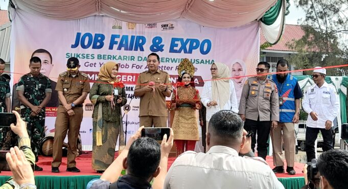 SMKN 1 Dewantara Gelar Job Fair dan Expo untuk Promosi Karya Siswa