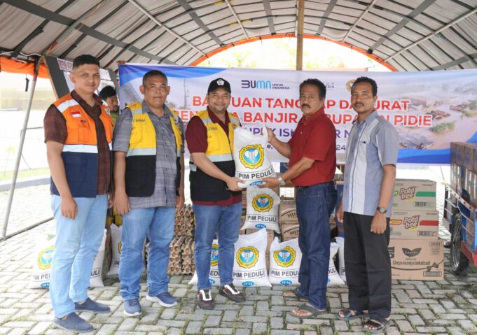 PT PIM Salurkan Bantuan Serta Perhatian untuk Korban Banjir di Pidie dan Pidie Jaya