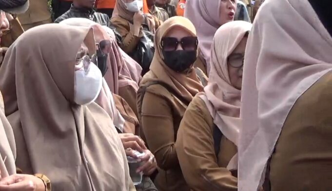 Guru Non-ASN yang Gelar Aksi Demonstrasi di Aceh Utara Dapat Ancaman Pemecatan