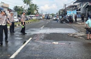 Gerak Cepat, Polantas Lhokseumawe Tangani Kecelakaan Maut di Jalan Medan-Banda Aceh