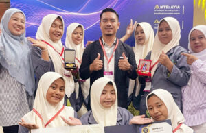 Hebat! Tim Riset MAN 1 Madina Sabet Medali Emas di Malaysia Technology Expo 2025
