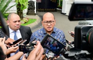 Presiden Prabowo Bahas Strategi Penguatan Investasi Mobil Listrik di Istana Merdeka