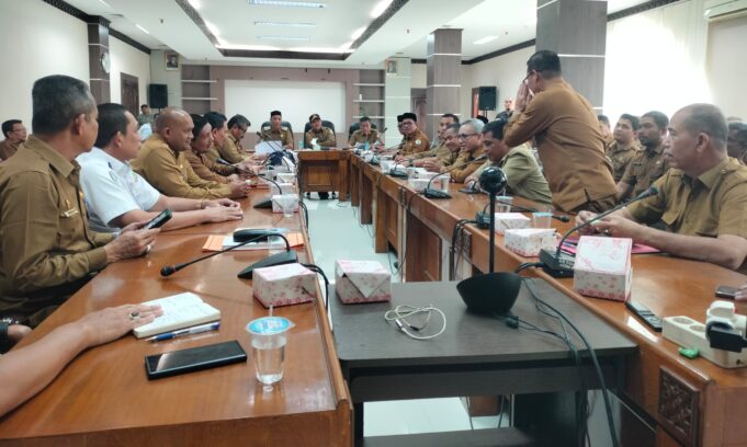 Rapat Perdana, Bupati dan Wakil Bupati Aceh Utara Paparkan Program 100 Hari Kerja
