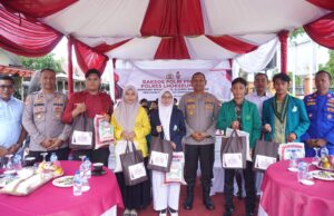 Jelang Ramadan, Kapolres Lhokseumawe Bagikan 624 Paket Daging Meugang untuk Warga