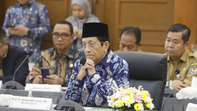 Kemenag Serahkan Laporan Keuangan 2024 ke Kemenkeu dan BPK