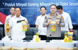 Polri Ungkap Kecurangan Minyak Goreng di Depok, Ribuan Liter Disita