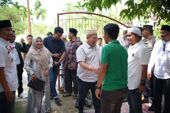 Bupati Ayahwa Sampaikan Belasungkawa ke Keluarga Korban Pembunuhan oleh Oknum TNI AL