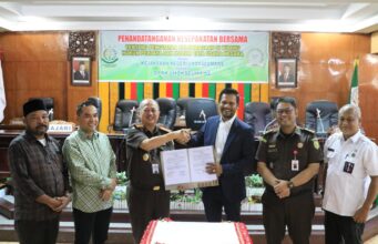 Hadiri Penandatanganan MoU antara Kejari dan DPRK, Wali Kota Lhokseumawe Apresiasi Kerja Sama Strategis