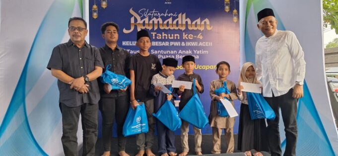 Himpun Dana Rp 55,5 Juta, PWI Aceh Santuni 111 Anak Yatim Â