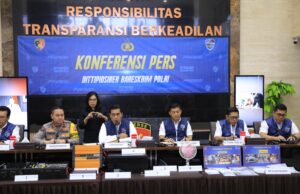 Dua WNA Cina Ditangkap di SCBD, Diduga Sindikat Penipuan Online dengan Fake BTS dan SMS Blast