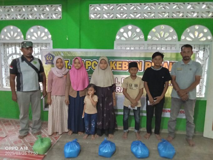 PT Bapco Salurkan Dana CSR untuk Anak Yatim di 10 Desa Sekitar Kebun