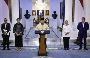 Presiden Prabowo Umumkan Pemberian THR dan Gaji ke-13 pada 9,4 Juta Aparatur Negara