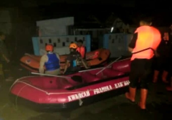 Banjir Rendam Empat Kecamatan di Kabupaten Bandung, Ratusan Warga Mengungsi