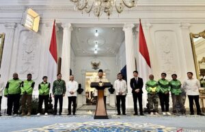 Presiden Prabowo Imbau Perusahaan Transportasi Daring dan Ekspedisi Beri THR bagi Pengemudi dan Kurir