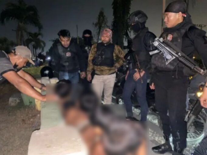 Polisi Tangkap 4 Remaja Hendak Tawuran di Medan, Senjata Tajam dan Alat Hisap Sabu Diamankan