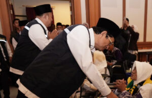 Lepas Kloter Pertama Jemaah Haji 2025, Menag: Jaga Niat, Kesehatan, dan Disiplin