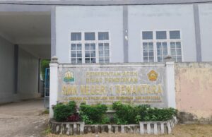 Kepala SMKN 1 Dewantara Diduga Sering Tak Hadir di Hari Jumat dan Sabtu, Wali Murid Keluhkan Dampak Administratif