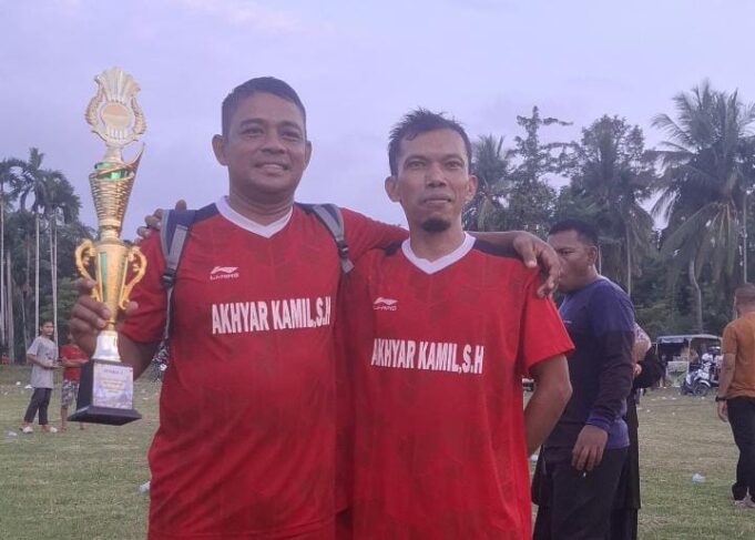 Gigi Melayang, Trofi Datang! Muspika Tanah Luas Juara Turnamen HUT RI ke-80