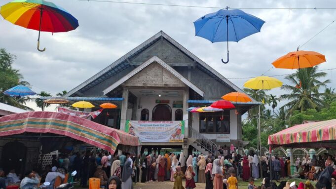 Dari Zikir hingga Tausiah Tgk. Abdul Wahed, Maulid Nabi di Blang Nibong Jadi Magnet Warga