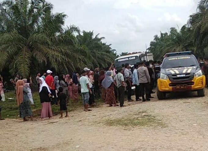 Krisis Agraria Terus Memanas, Warga Cot Girek dan Pirak Timu Blokir Akses Angkutan Sawit PTPN IV