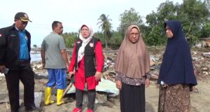 Donasi Disdikbud dan PGRI Aceh Utara Tersalurkan, Guru Korban Banjir Dapat Uluran Tangan