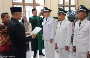 Khidmat dan Penuh Haru, Pelantikan Geuchik dan PAW Tuha Peut di Tanah Luas Teguhkan Amanah Pengabdian