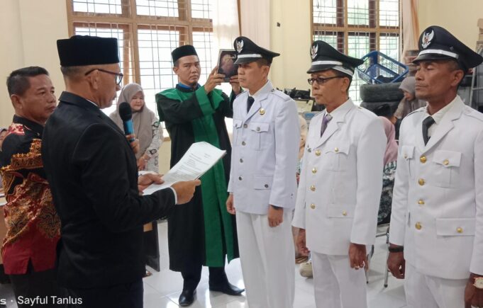 Khidmat dan Penuh Haru, Pelantikan Geuchik dan PAW Tuha Peut di Tanah Luas Teguhkan Amanah Pengabdian