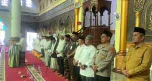 513 Calon Jemaah Haji Aceh Utara Ikuti Prosesi Peusijuek di Masjid Baiturrahim Lhoksukon